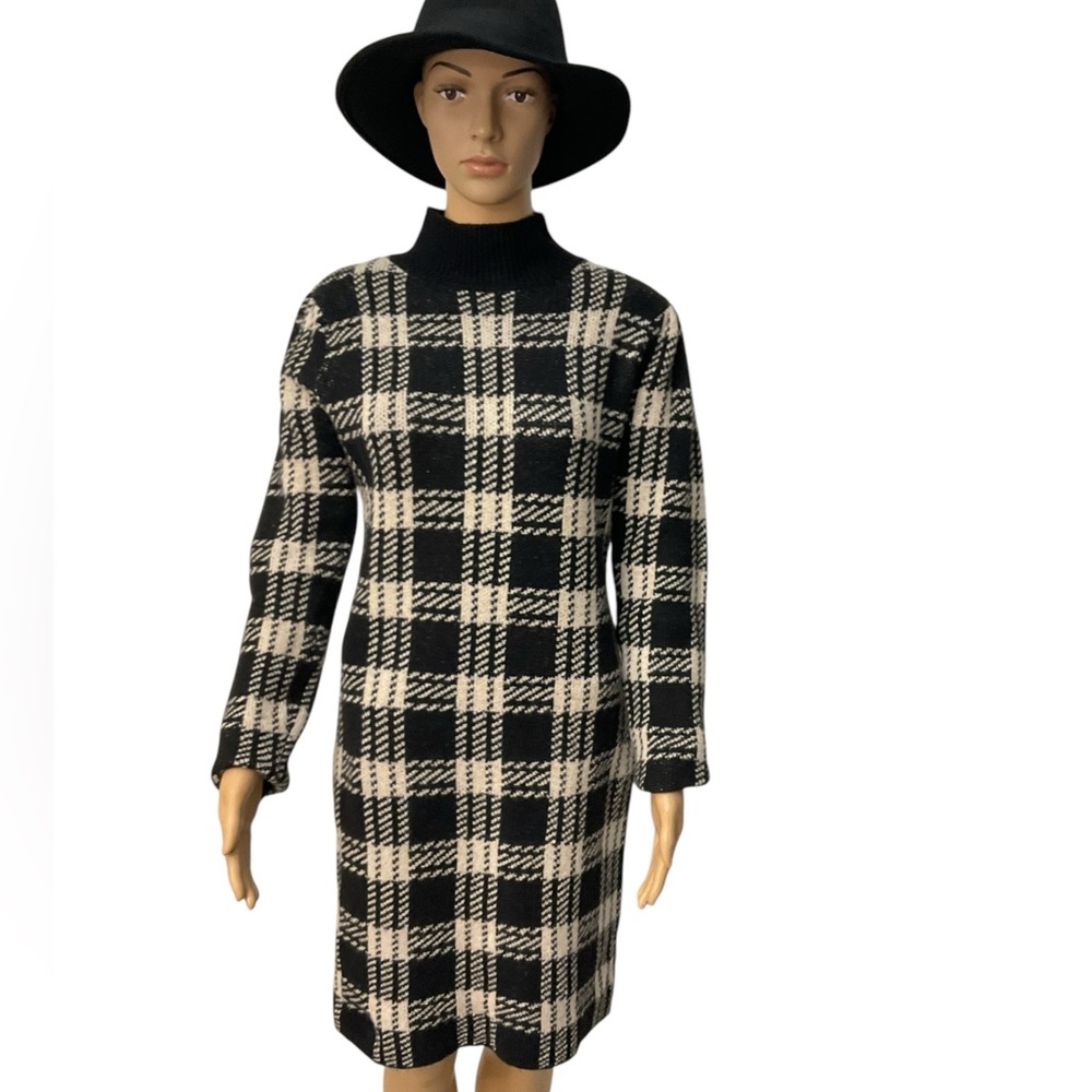 PINK ROSE Black and White Sweater Dress (M)